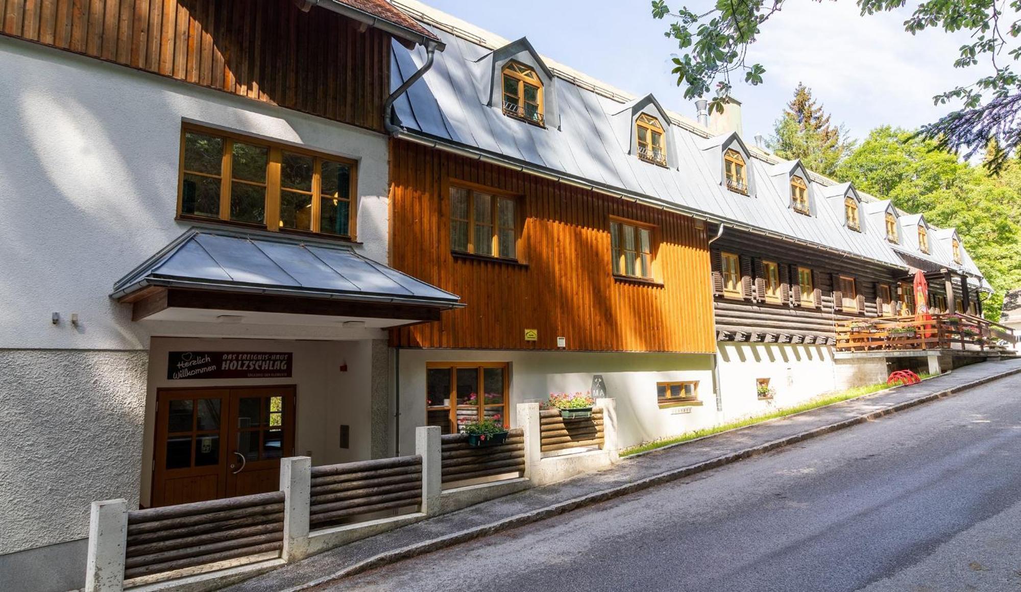 Forsthaus Apartment Holzschlag Luaran gambar